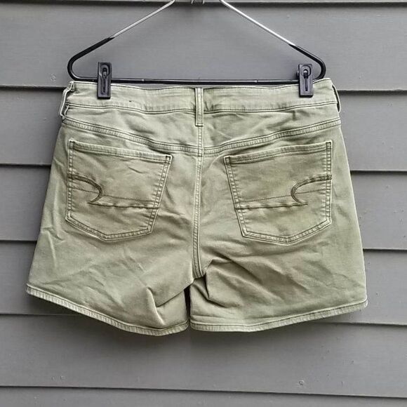 American Eagle Olive Green Shorts size 12 - Picture 3 of 7